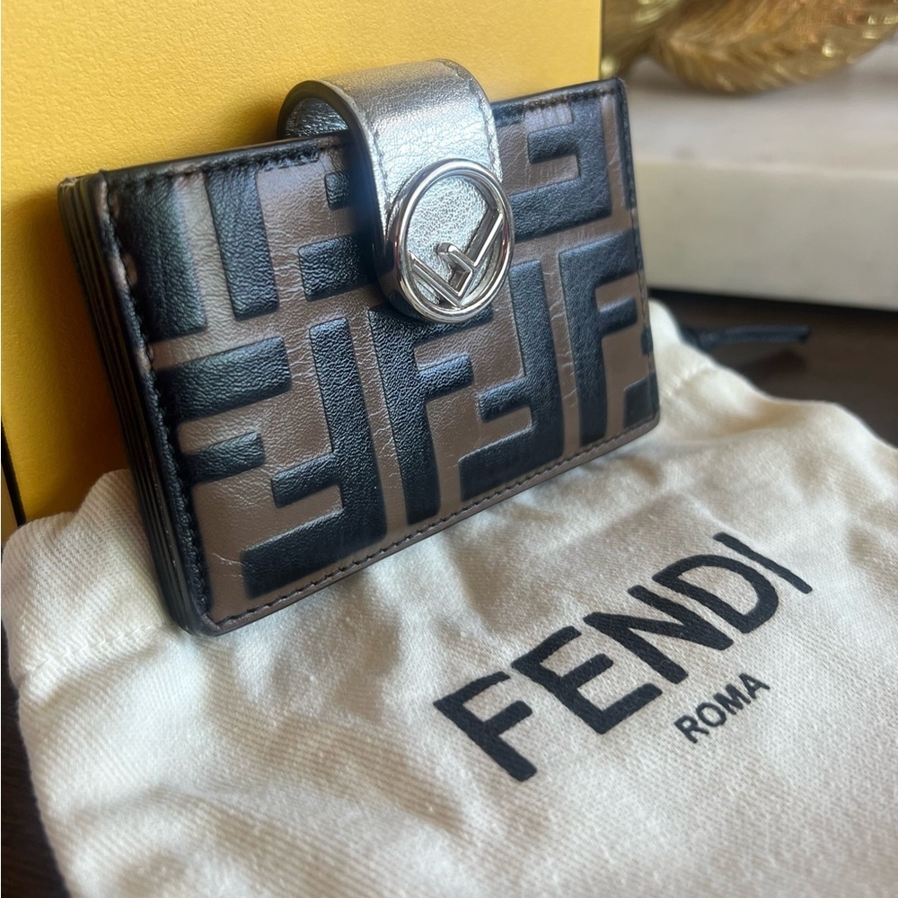 FENDI Tobacco Silver FF Zucca Lambskin Leather Maya Snap Accordion Card Wallet - Picture 3 of 12